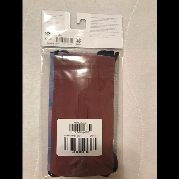 3 packs for $5. New Athleta everyday 5 face mask. - Picture 5 of 13